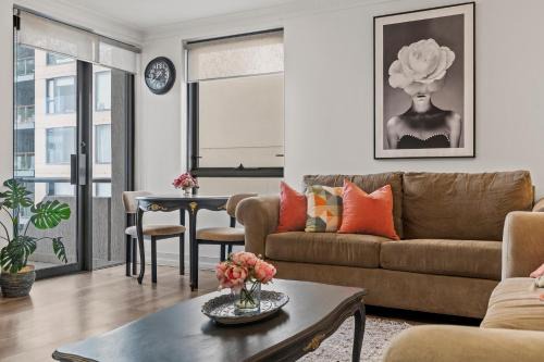 Milsons Point Apartment | Sydney Harbourside Gem