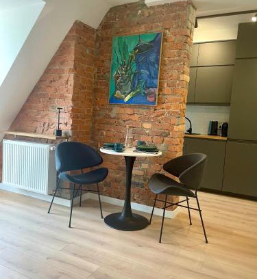Walbrzych Apartment | Szmaragdowa Sowa