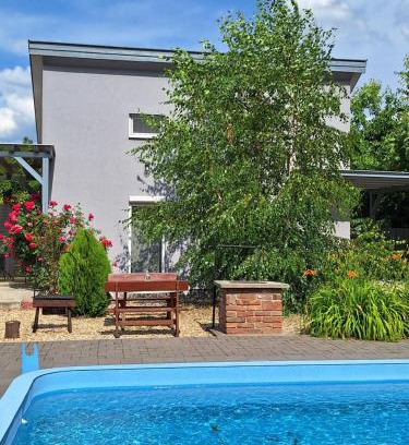 Tiszafured Apartment | Szomszéd Apartmanok