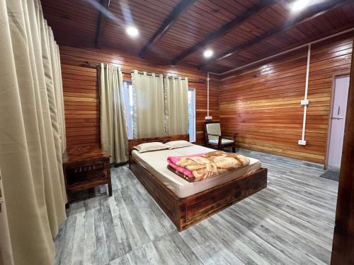 Along House | T.P Homestay