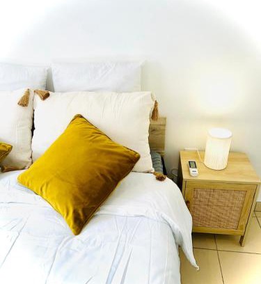 Sainte-Clotilde Apartment | T2 ILONA - neuf, 8min airport