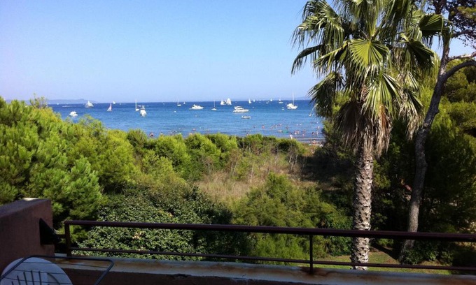 Giens Apartment | T2 vue mer 50m de la plage à Giens (83)