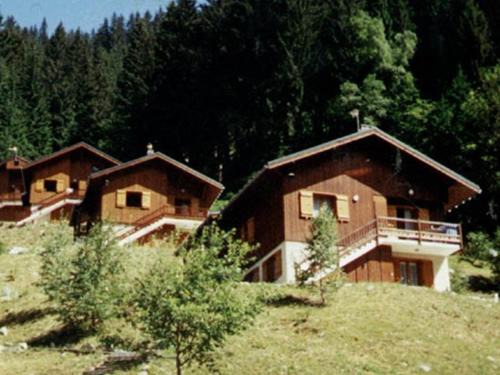 Beaufort Apartment | T3 cosy avec cheminée, pour 4-5 pers., skis aux pieds, terrasse sud/ouest, calme à Arêches-Beaufort - FR-1-342-183
