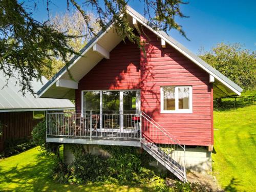 Fivelanes Ski Chalet | Ta Mill Cottages & Lodges - Meadowview Chalet 2