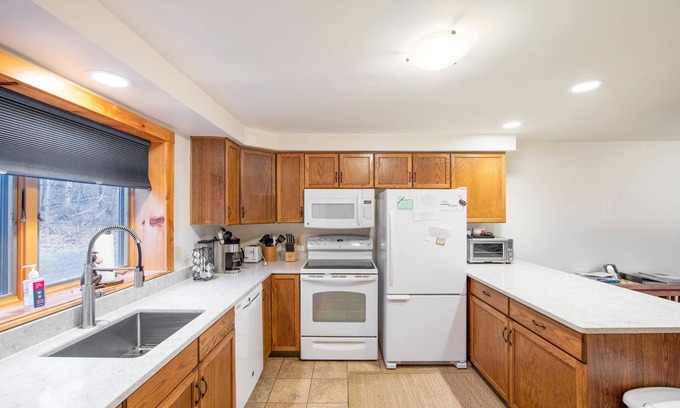 North Creek House | Tahawus 74I - A Cozy Adirondack Retreat 2 Bedroom Townhouse by The Summit at Gore Mountain