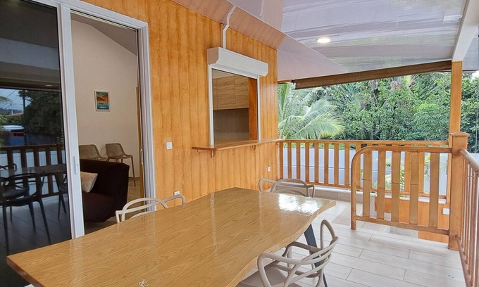 Papara Ski Chalet | TAHITI - Bungalow Arii