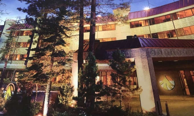 South Lake Tahoe Resort | Tahoe Seasons 3 star resort