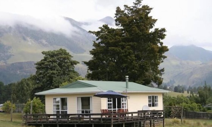 Upper Takaka Other | TAKAKA GOLDEN BAY HOBBIT AND LORD OF THE RINGS.