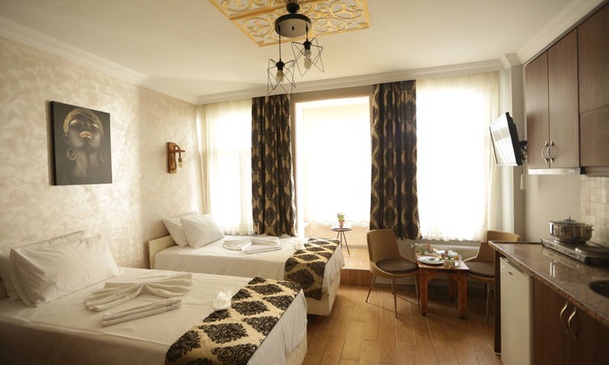 Gumussuyu Mahallesi Apartment | Taksim Gold Rose Apart Hotel