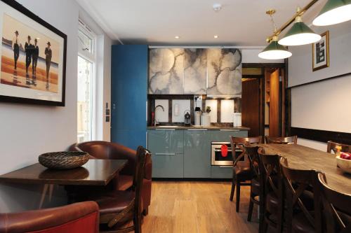 City Centre Dublin House | Talbot Coach House