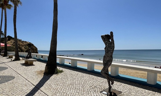 Olhos D'Agua House | Tangerinne CIP