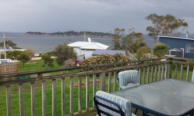 Alonnah House | Te Papa Rua Family Accommodation