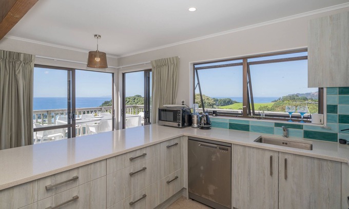 Onemana House | Te Whare Whakatā - Onemana Holiday Home