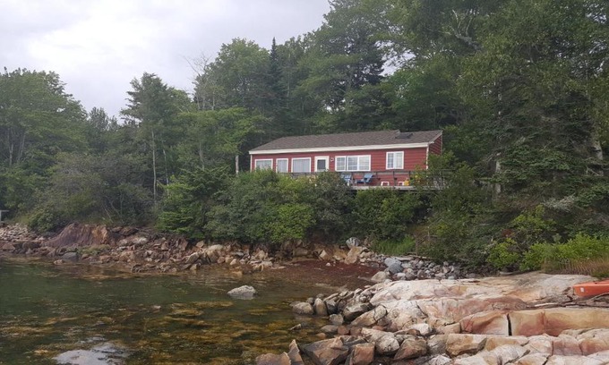 Tenants Harbor House | TeelCoveCottageMaine