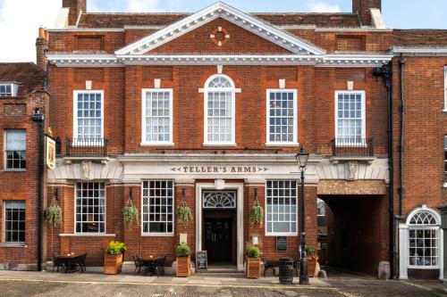 Farnham Hotel | Teller's Arms