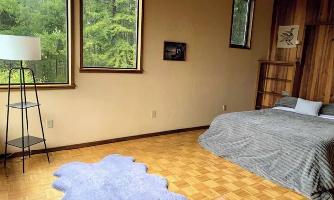Myers Flat House | *Ten Trees* Cabin, Secluded, Near Redwood Parks