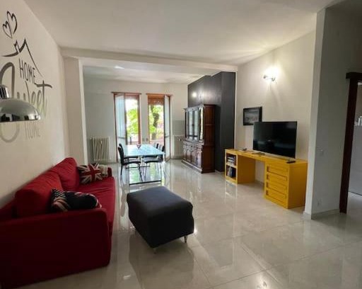 Centro Storico Apartment | Terrace house appartamento mq 80 adiacente ospedale e clinica