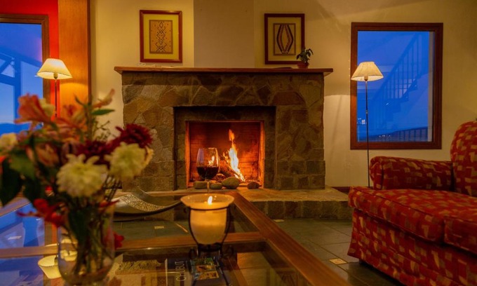 Macrozona Meseta Cerro Calafate Hotel | Terraza Coirones Hotel