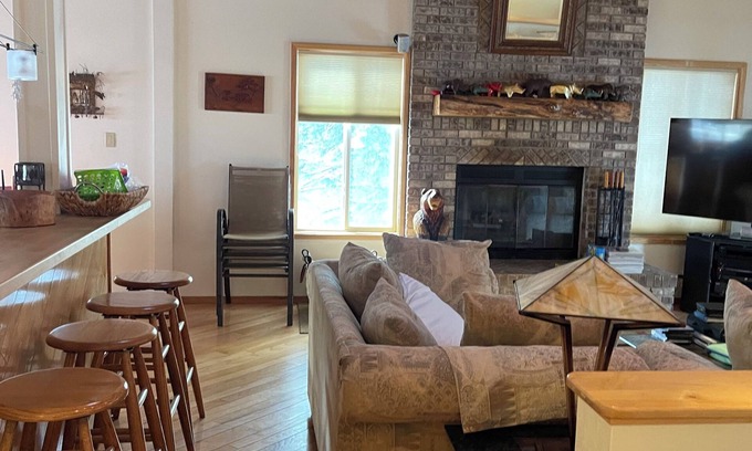 Upper Kingsbury House | Terrific 3-bedroom house with WiFi in Tahoe