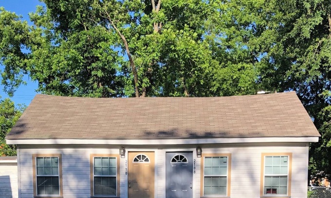 Texarkana House | Terrific duplex house with AC in charming Texarkana