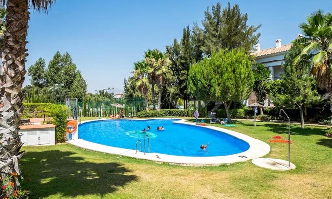 Alhaurin de la Torre Apartment | TESS Apartamento Dodge Lauro Golf