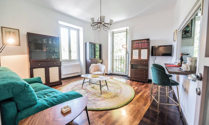 Testaccio House | Testaccio Luminous And Large Apartment