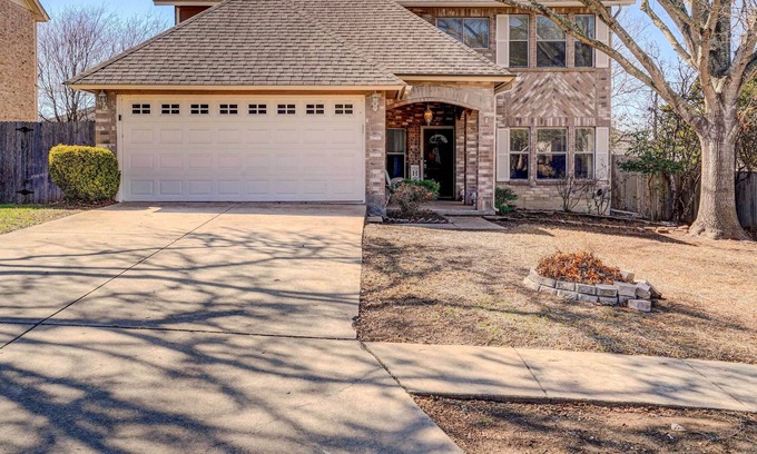 Universal City House | Texas Getaway ~ 17 Mi to Dtwn San Antonio!