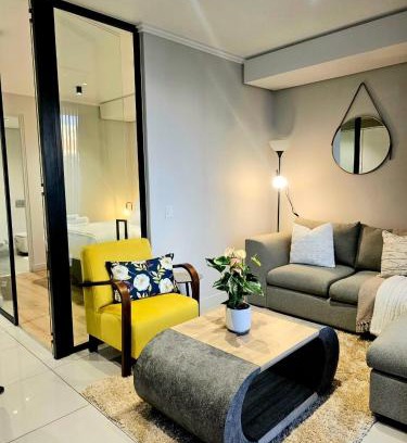 Greater Johannesburg Metropolitan Area Apartment | Thango@Luxury Hotel Apartment