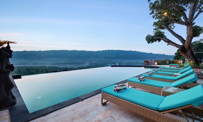 Mushroom Bay Hotel | The Acala Shri Sedana