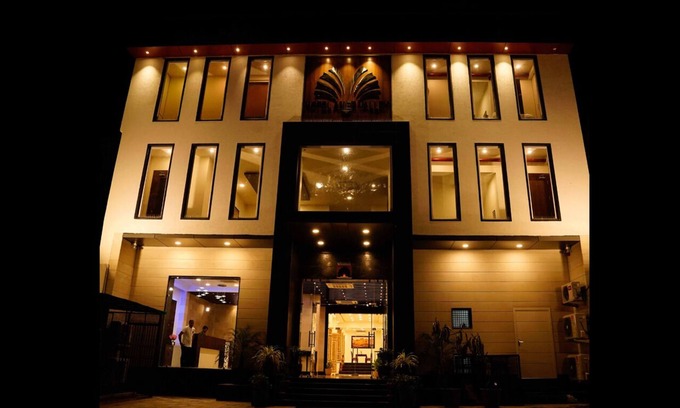 Amer Fort Road Hotel | The Amer Valley