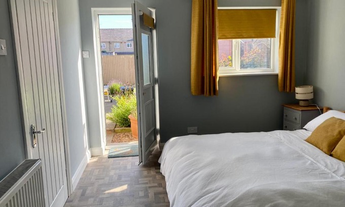 Muston Apartment | The Annexe