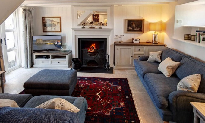 Craster House | The Arch - Two Bedroom House, Sleeps 4