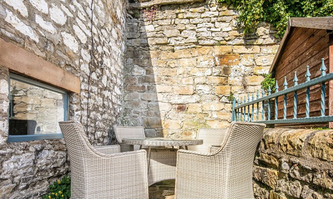 Bakewell Cottage | The Artists Loft