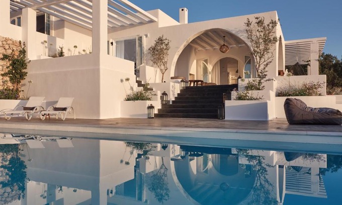 Korithi Villa | The Asteri Collection -Villa Antilia