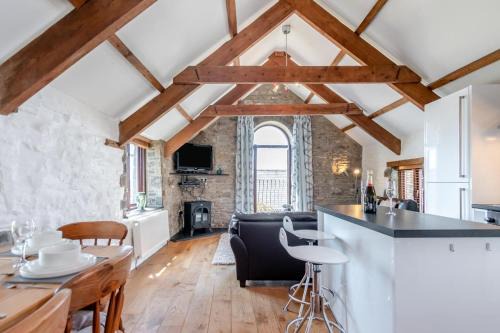 Haverfordwest House | The Barn