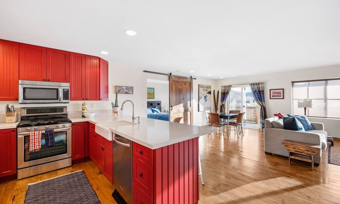 South Snyderville Basin Apartment | The Barn (private condo/apartment)