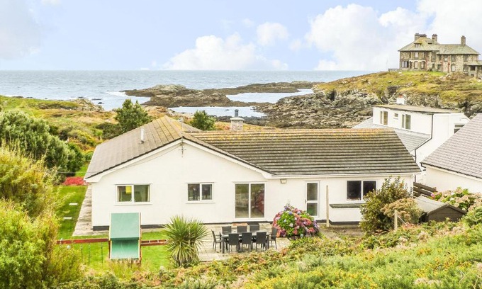Trearddur Bay House | The Beach House Trearddur Bay