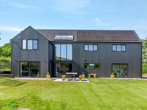 Paignton House | The Black Barn