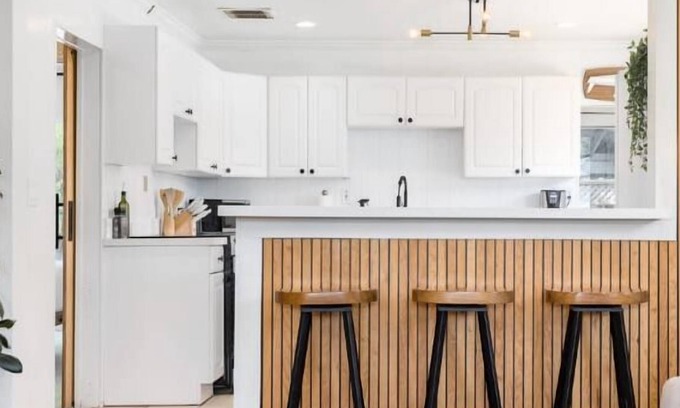 Opal Cliffs House | The Black Pearl - 26th Ave Oasis