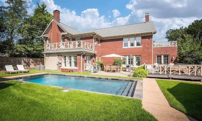 Memphis House | The Bloomfield House