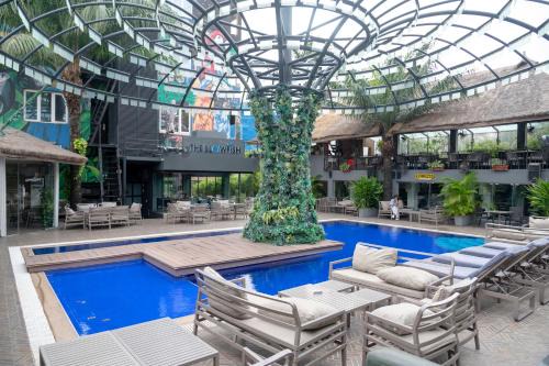 Lagos Hotel | The Blowfish Hotel