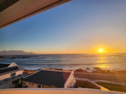 Big Bay Hotel | The Blue Peter Hotel