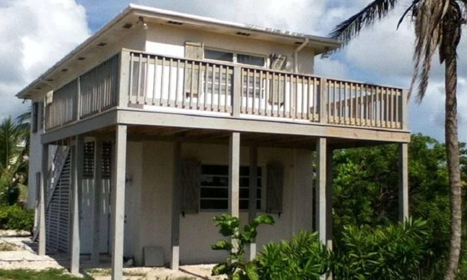 Governor's Harbour House | The Boat House by Eleuthera Vacation Rentals