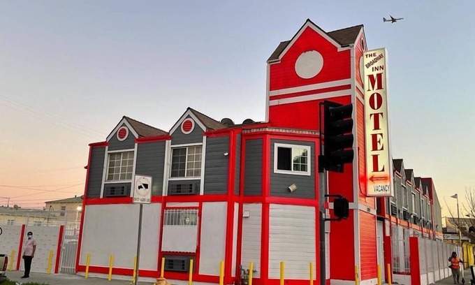 Los Angeles Hotel | The Broadway Inn