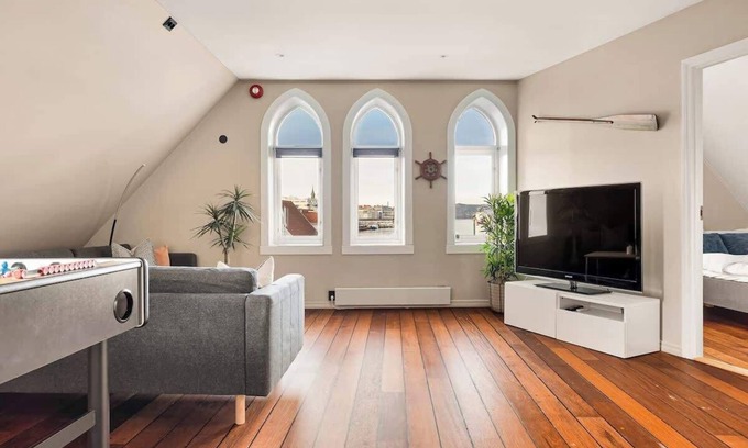 Bergen City Centre Apartment | The Bryggen Experience - Enjoy W Friends and Family