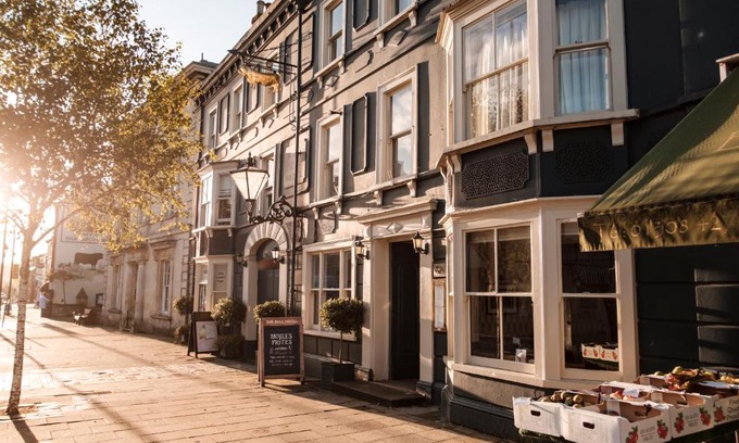 Bridport Hotel | The Bull Hotel