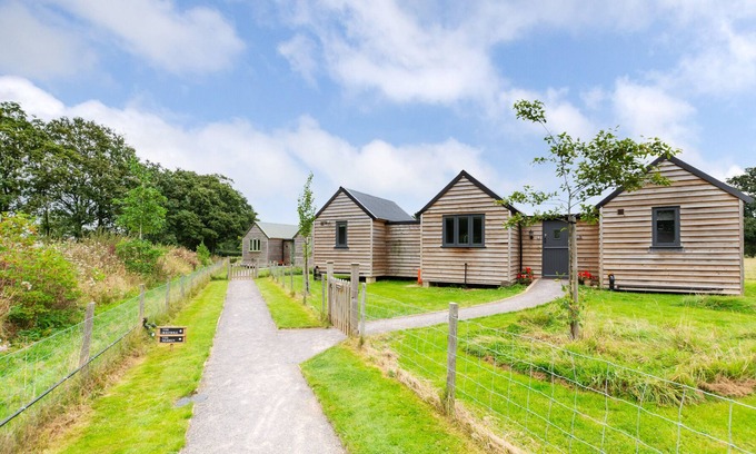 Abbess Roding House | The Burrow in the beautiful Ashford