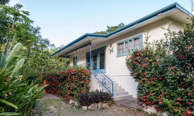 Horseshoe Bay House | The Butterfly House, Beautiful Home Near The Beach