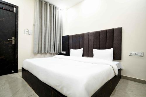 Ujjain Hotel | The Byke Express - Avanti Residency - Ujjain