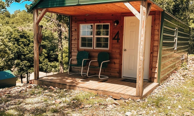 Iron Post Cabin | The Cabins at Bent Pine Ranch ~ Cabin #4